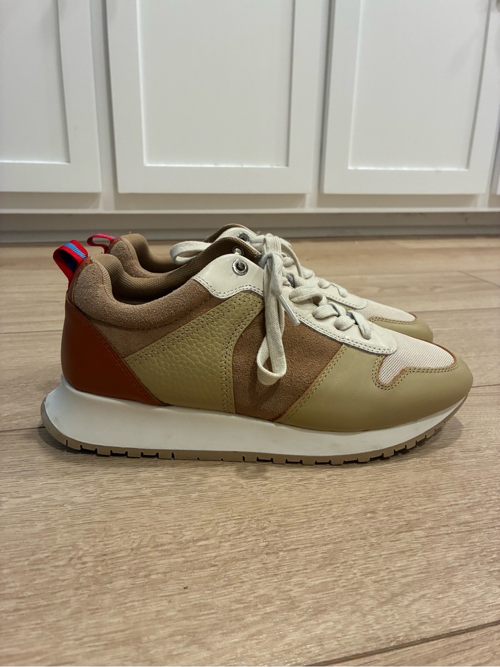 J. McLaughlin Women’s Emerson Leather & Suede Sneaker Size 9